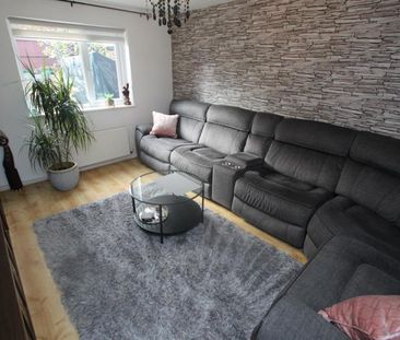 2 bedroom House To Let - Photo 1