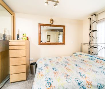 3 bedroom townhouse to rent - Photo 1