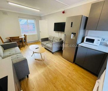 Arthur Avenue, Nottingham, NG7 - Photo 1