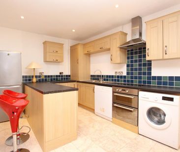 1 bedroom ground floor flat to rent - Photo 3
