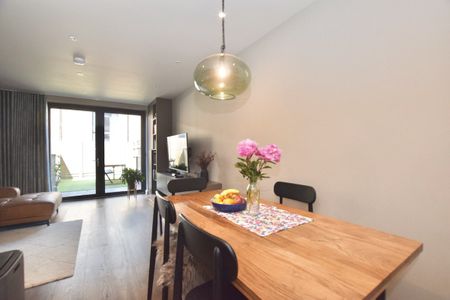 4 bed Terraced in Calvert Road , London, SE10 0DH - Photo 3