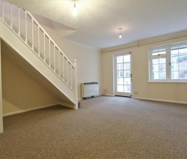 2 bedroom end of terrace house to rent - Photo 3
