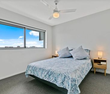 Modern Furnished Apartment in Cotton Tree - Leave the Car at Home! - Photo 3