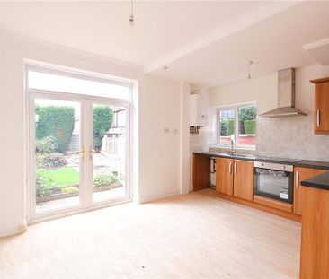 2 bedroom semi-detached house to rent - Photo 6