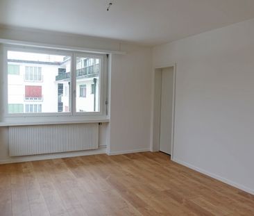 Leben in der trendigen Neustadt: moderne 3.5-Zimmerwohnung! - Foto 3