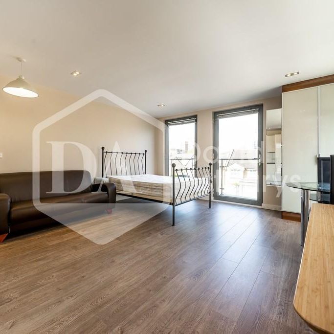 Studio to rent - Photo 1