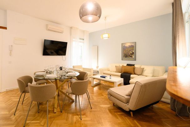 Calle de Preciados - Photo 1