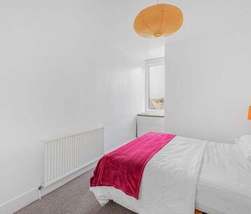 Hermon Hill, South Woodford, E18 - Photo 6