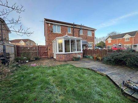 2 bedroom semi-detached house to rent - Photo 2