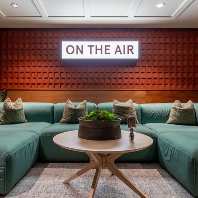 3 bedroom apartment to rent - Photo 1