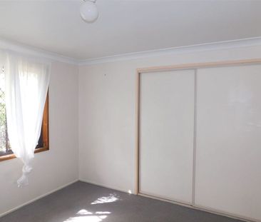 Lowset Brick Family Home - Photo 5