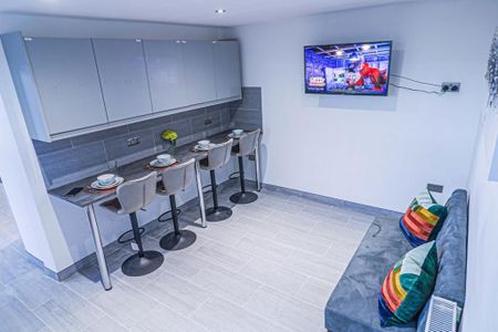 1 bedroom in a house share to rent - Photo 5