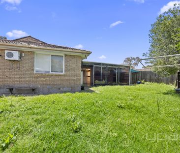 3 BEDROOM FAMILY HOME - Photo 3