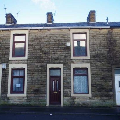 2 bedroom property to rent in Accrington - Photo 1