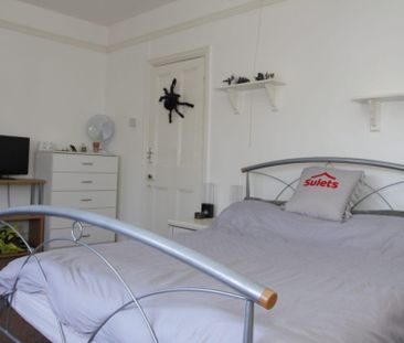 Fosse Road South (4 bed) - Photo 4