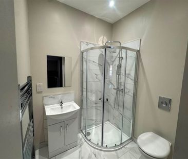 Apt 4 531 Antrim Road, Belfast, BT15 5FS - Photo 4