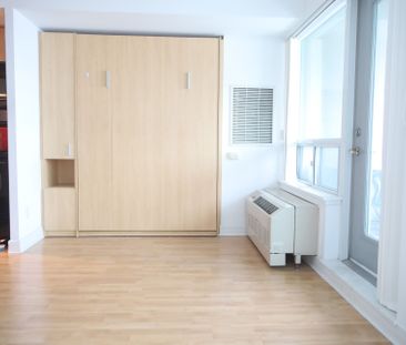 For Lease - 19 Avondale Avenue Unit# LPH14, Toronto, Ontario - Photo 2