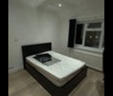 Room in a Shared House, Westway, W12 - Photo 4