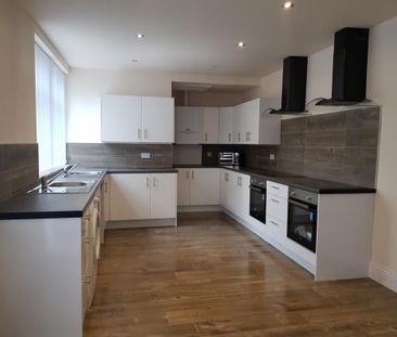 1 bedroom in a house share to rent - Photo 6