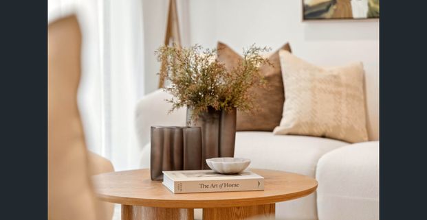 LUXURY WATERFRONT LIVING AT WATERLINE – SPACIOUS 3 BEDROOM APARTMENT WITH MULTI-PURPOSE ROOM & STUDY - Photo 1
