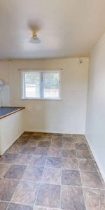 Levin - 3 Bedrooms - Photo 4