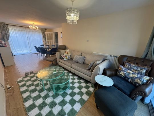 3 Bed Detached House, Swenson Avenue, NG7 - Photo 1