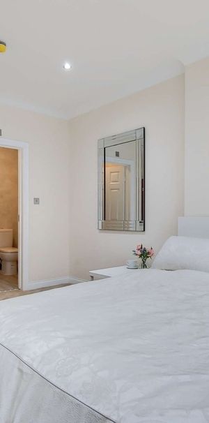 Studio Flat, Brondesbury Park, NW6 - Photo 1