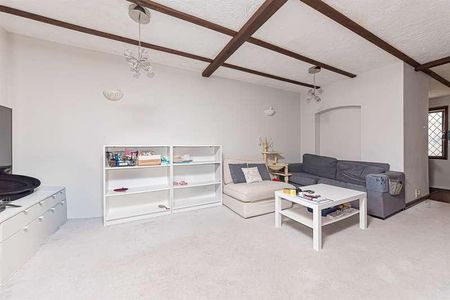 All Saints Close, Wokingham, RG40 - Photo 5