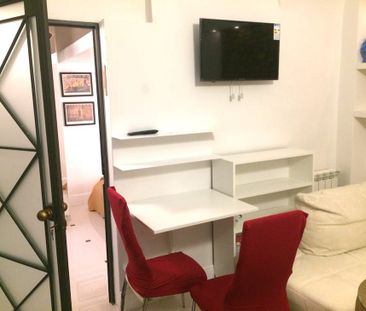 Via San Zanobi, Florence, Tuscany 50129 - Photo 1