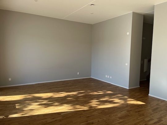 Safirgatan 11 - Photo 1