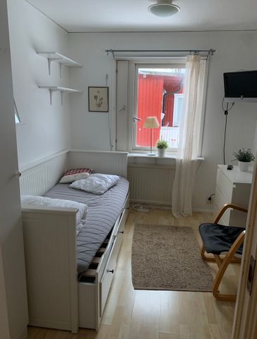 Åkeredsvägen, Västra Frölunda - Photo 5