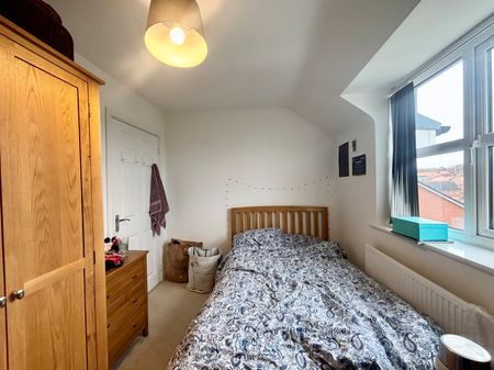2 bedroom flat to rent - Photo 3