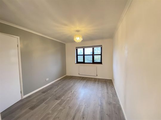 Stow Road, Moreton-in-Marsh - Photo 1