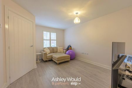 3 bedroom semi-detached house to rent - Photo 2