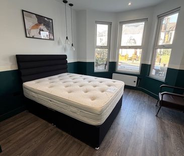 Room in a Shared House, St Ann's Road, N15 - Photo 2