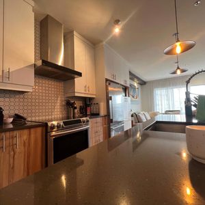 2 CH - 1 SDB - Montréal - $2,200 /mo - Photo 2