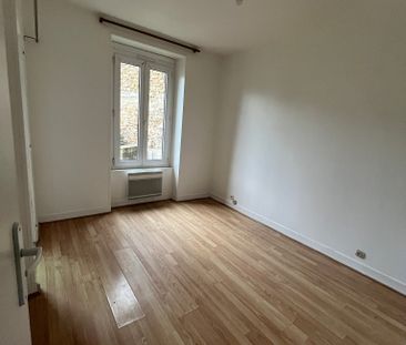 Un appartement comprenant 1 salon avec coin cuisine, 1 chambre, 1 S... - Photo 3