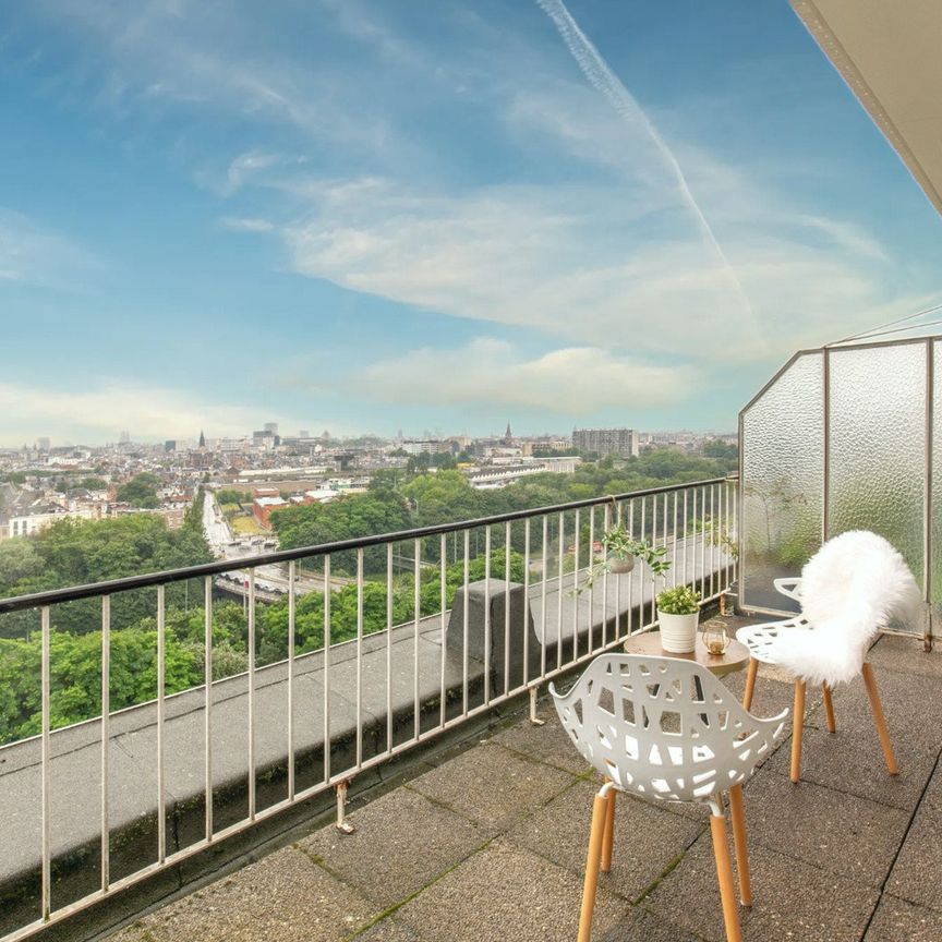 Appartement met prachtig uitzicht vanop terras - Photo 1