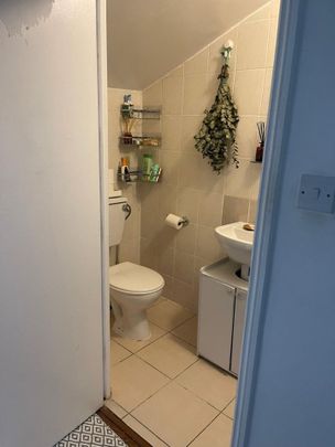 Studio Flat, Belgrade Road, N16 - Photo 1