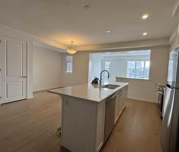 For Lease - 104 Azure Drive, Markham, Ontario - Photo 6