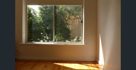 Updated home unit in popular lifestyle locale - Photo 5