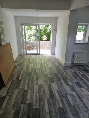 5 Bed Terraced House, Leahurst Road, SE13 - Photo 2