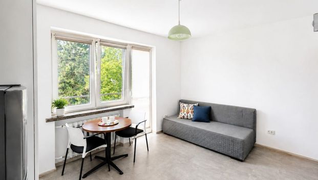 Kawalerka w kameralnym budynku z balkonem 17.5 m² - Фото 1