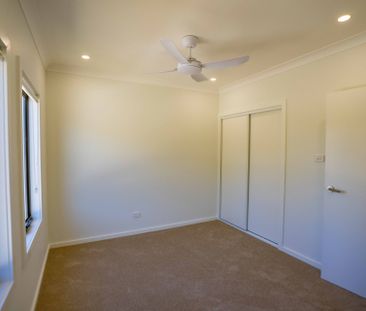 Brand New, Never Lived in 4 Bedroom Home - Photo 5