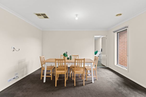 Wyndham Vale - Photo 1