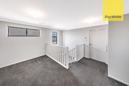 NEAR NEW LARGE HOME IN NEW ESTATE AREA! READY TO MOVE IN! - Photo 5