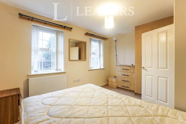 4 bedroom house to rent Bandy Fields Place, Salford, M7 - Photo 1