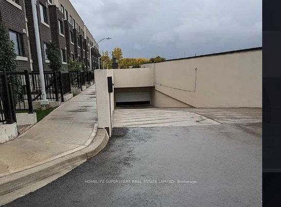 For Lease - 1135 Cooke Boulevard, Burlington, Ontario - Photo 1