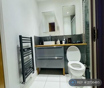 2 bedroom flat to rent - Photo 3