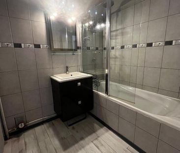 A LOUER ANGERS DOUTRE - T3 SITUE 72 RUE ST NICOLAS ... - Photo 5